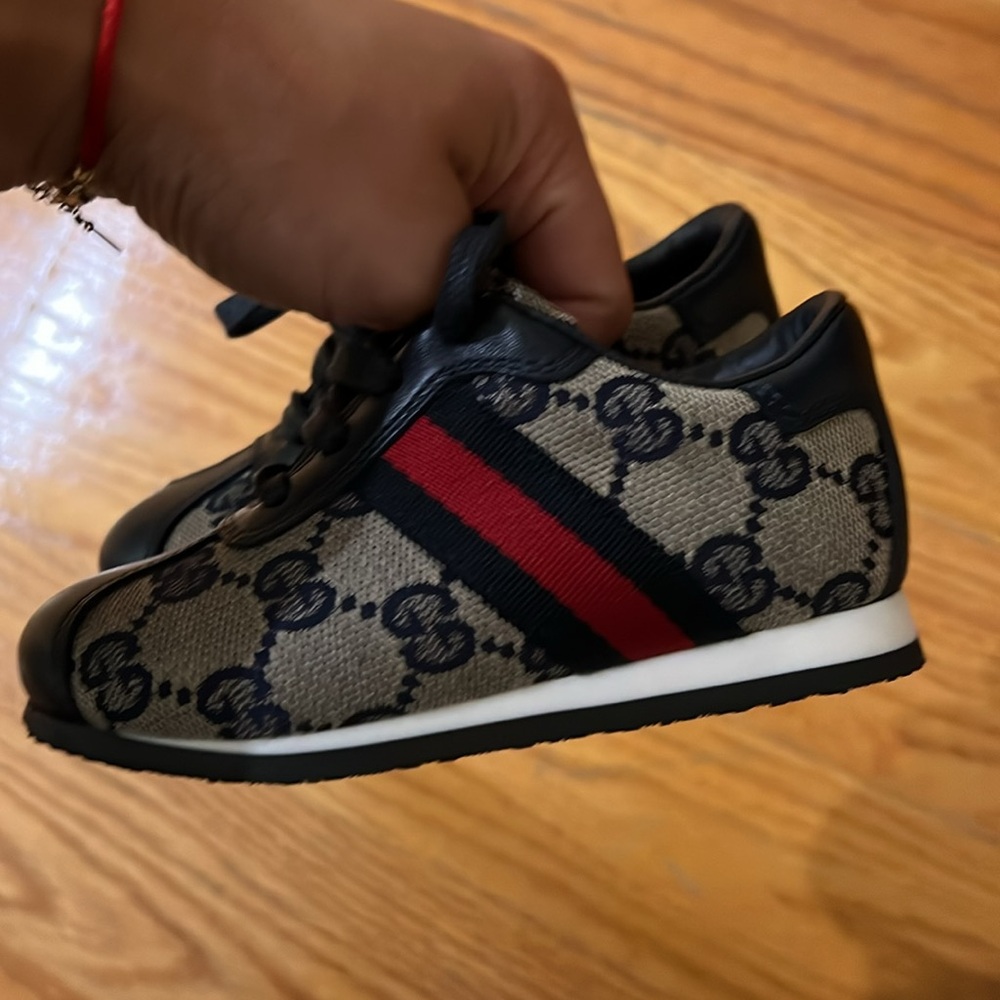 Gucci shoes